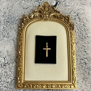 14k Solid Gold Ornate Cross Pendant
